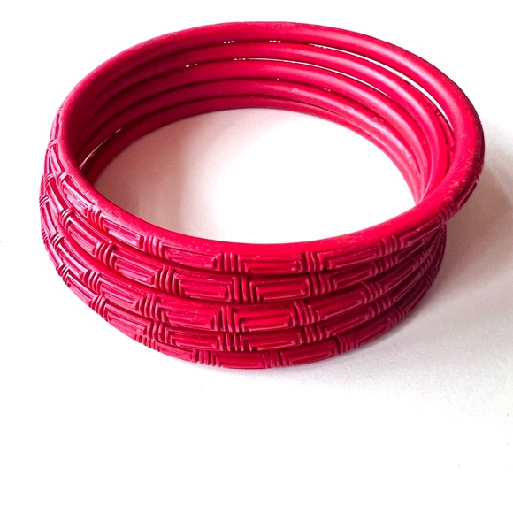 Vintage Bangles Cinnabar Red Carved Set Lot of Bracelets Asian Jewelry - Picture 7 of 7
